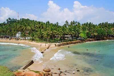 Achini Lanka Travels Mirissa Beach | achinilankatravels.com 