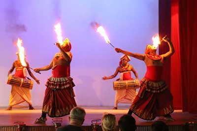 Kandyan Fire Dancers |  achinilankatravels.com