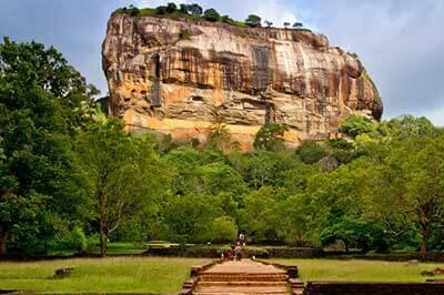  Sigiriya Rock Fortress | achinilankatravels.com